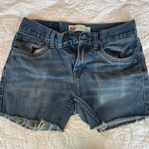 Levi’s cutoff shorts